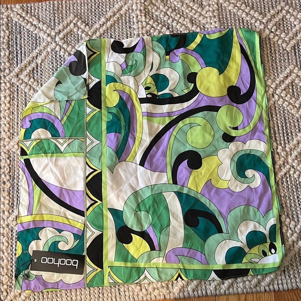 NWT Boohoo Multicolor Bandana